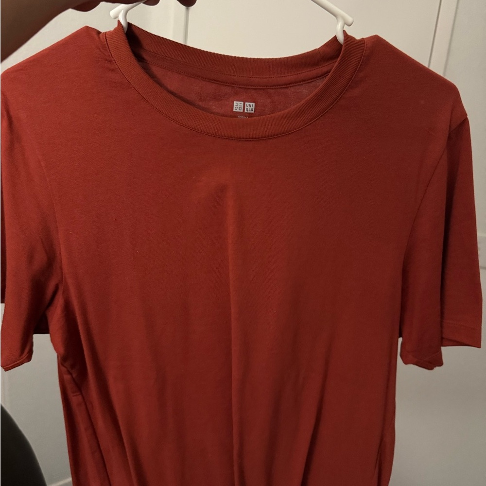 Uniqlo Men's Orange/Brick Supima cotton Tshirt